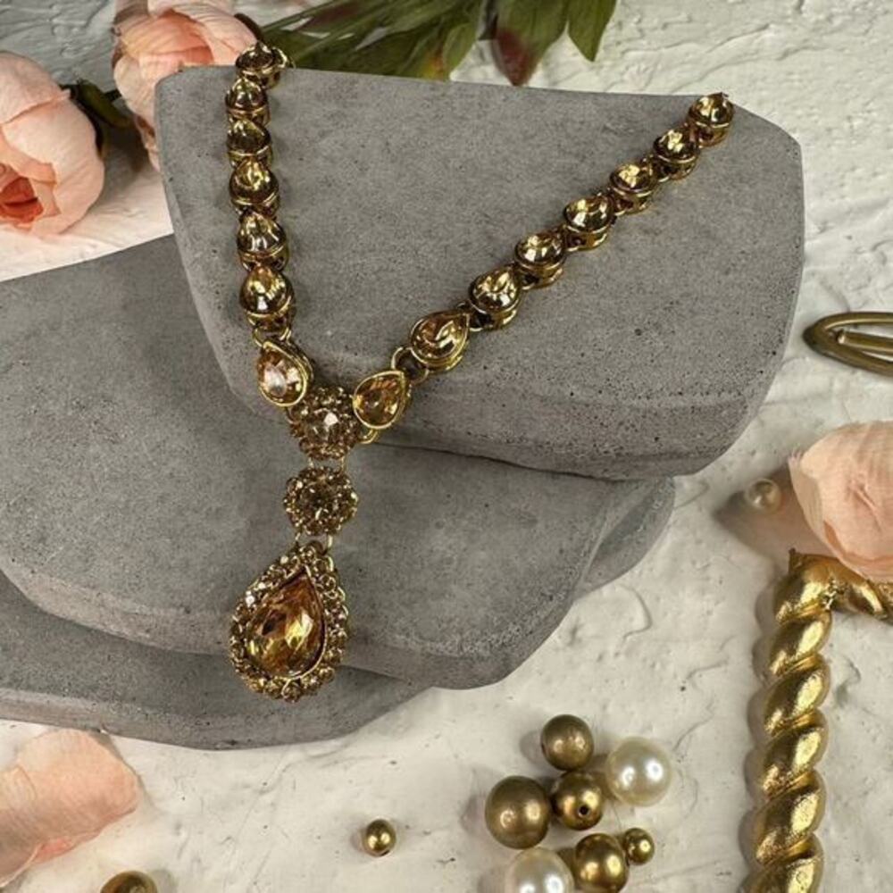 Vintage Style Amber Teardrop Rhinestone Lariat Necklace Gold Tone Adjustable